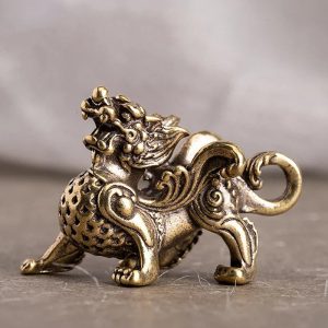 Antique Copper Chinese Mythical Beast Pixiu Miniature Figurines – Brass Lucky Kirin & Dragon Desktop Ornaments